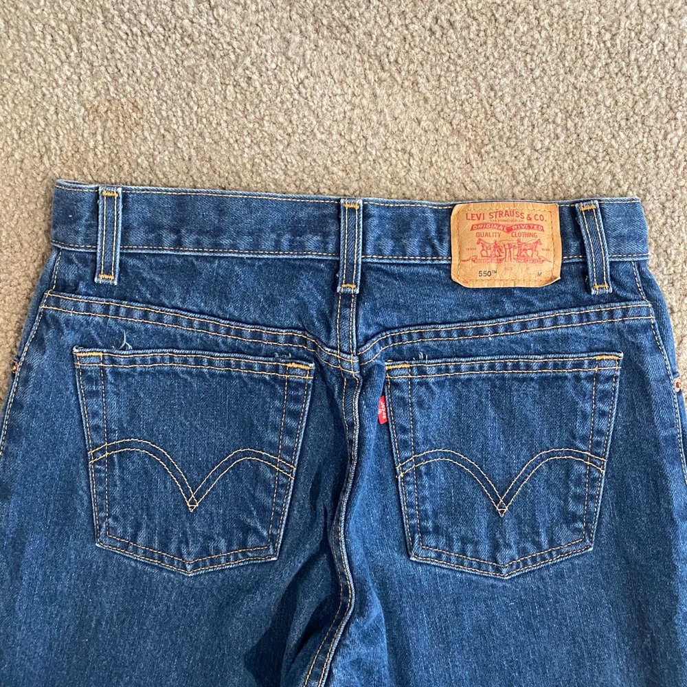 Authentic Levi’s Jeans 550 - Picture 3 of 6